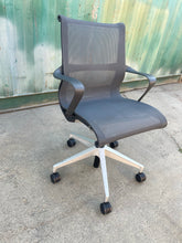 Load image into Gallery viewer, Setu by Herman Miller NO SHIPPING AVAILABLE