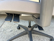 Load image into Gallery viewer, SitOnIt Torsa Chair Brand New