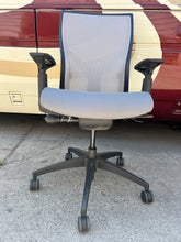 Load image into Gallery viewer, SitOnIt Torsa Chair Brand New