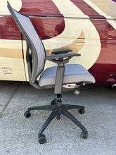 Load image into Gallery viewer, SitOnIt Torsa Chair Brand New