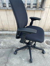 Load image into Gallery viewer, Steelcase Amia Office Chair