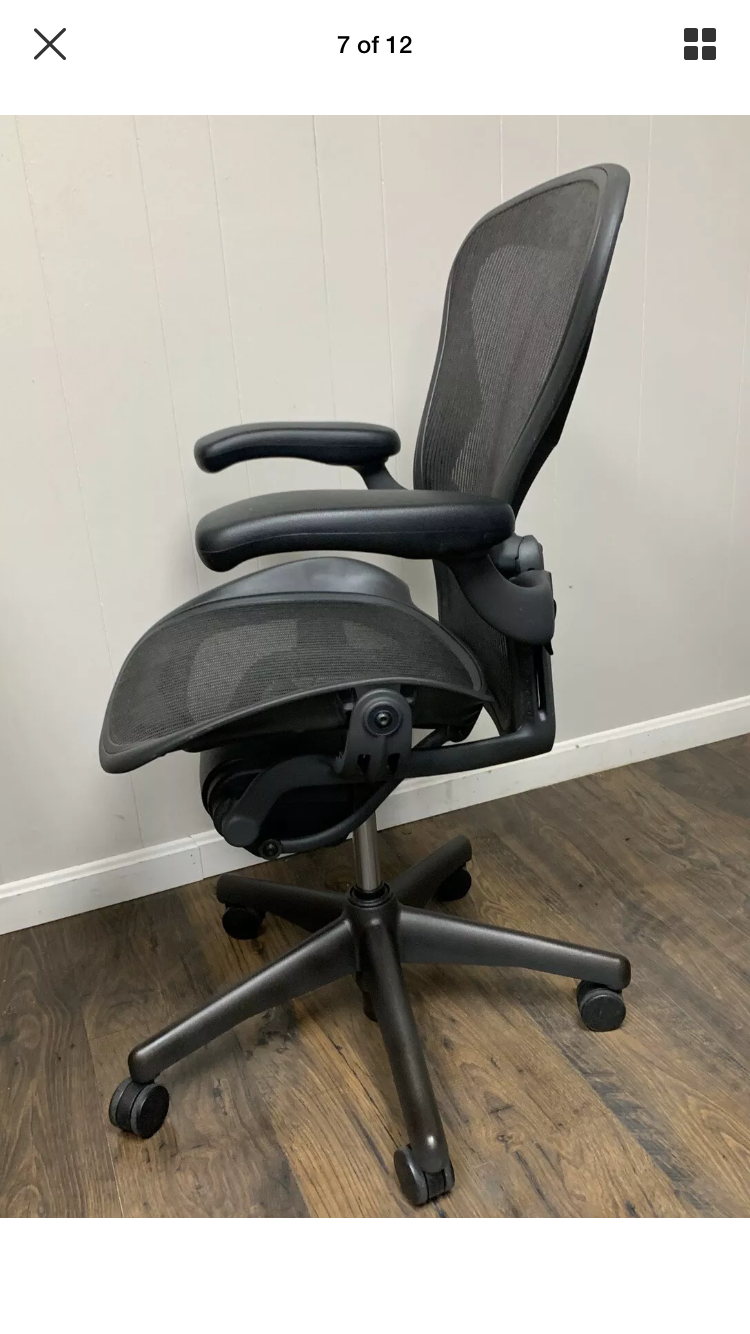 Herman Miller Aeron Chair Size B Medium Latch Arms Fully
